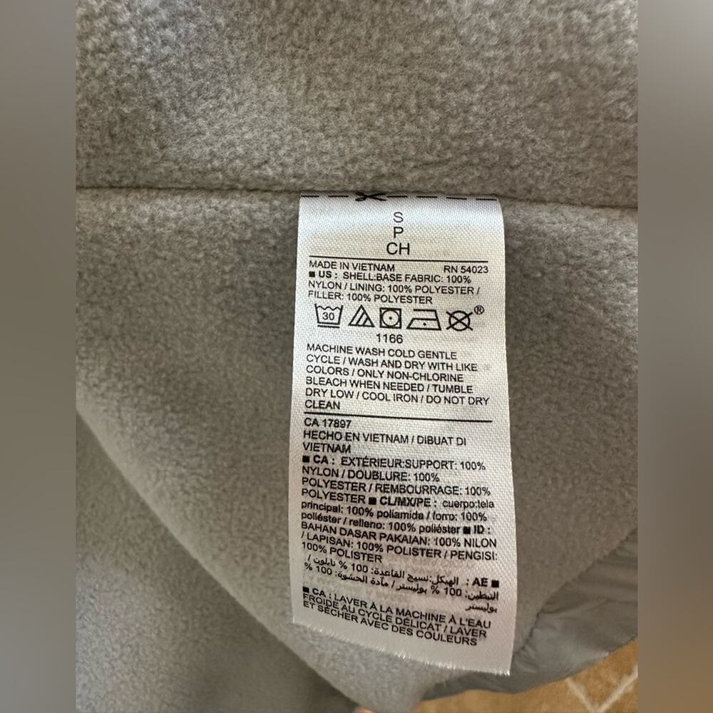 Like New Old Navy Fleece Lined Puffer Jacket - Picture 4 of 5